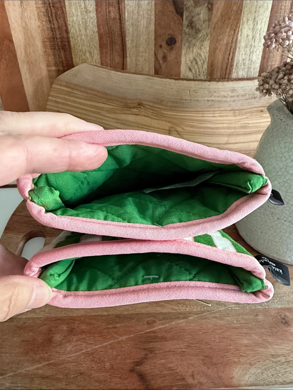 Kate Spade New York Pink Green Cream and Pink Oven Mitts NWT